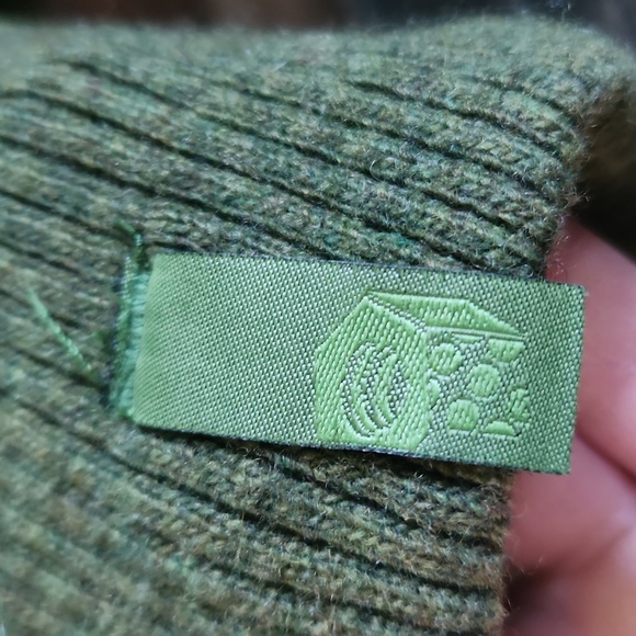 Mountain Hardwear Wool Blend Pullover Hooded Sweater, Small - Picture 7 of 9